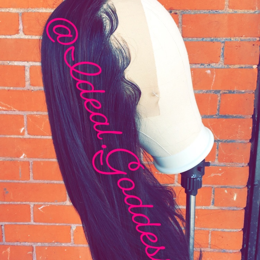 “Sassy” 20” Frontal lace wig.